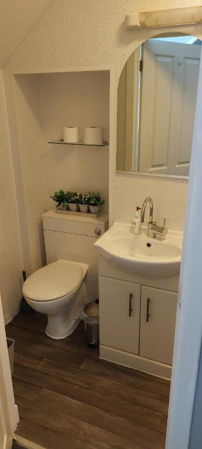 Riverbank Guesthouse إينفيرنيس المظهر الخارجي الصورة